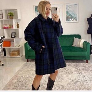 J. Crew Black Watch Tartan Wool Blue and Green Plaid Autumn Winter Coat Size 2